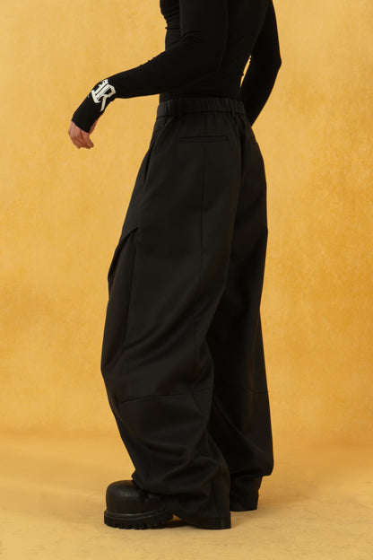 Curved Wide-Leg Tailored Pants