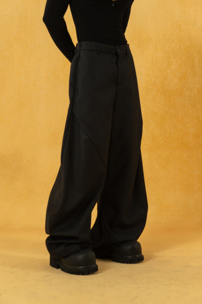 Curved Wide-Leg Tailored Pants