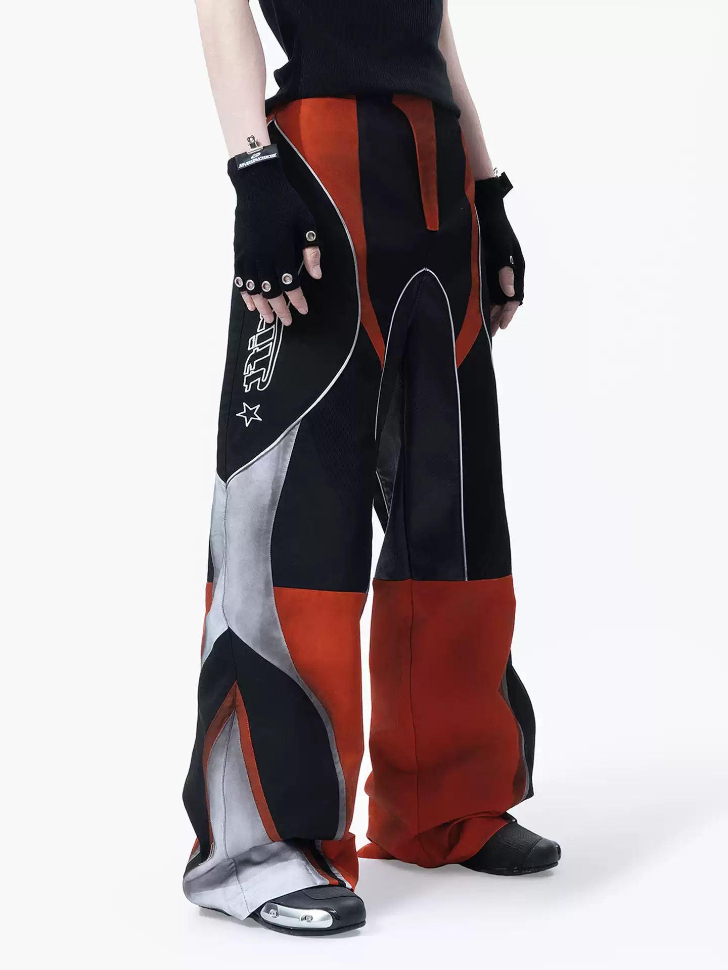 MOGONGSHE Deconstructed Contrast Stitching Wide-Leg Cargo Pants