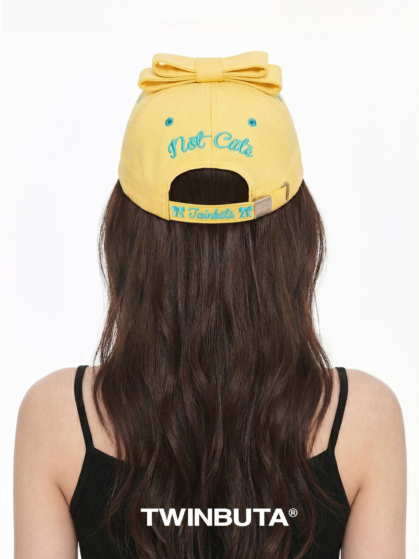 TWINBUTA Rebellious Cupid 3D Bow Contrast Embroidery Baseball Cap