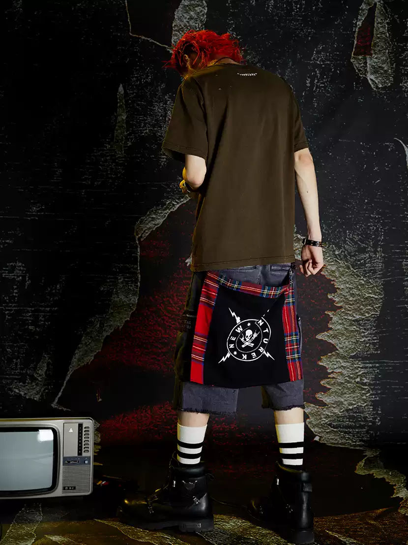 Venturek Retro Street Punk Rock Red Plaid Patchwork Distressed Fringed Wall Hanging