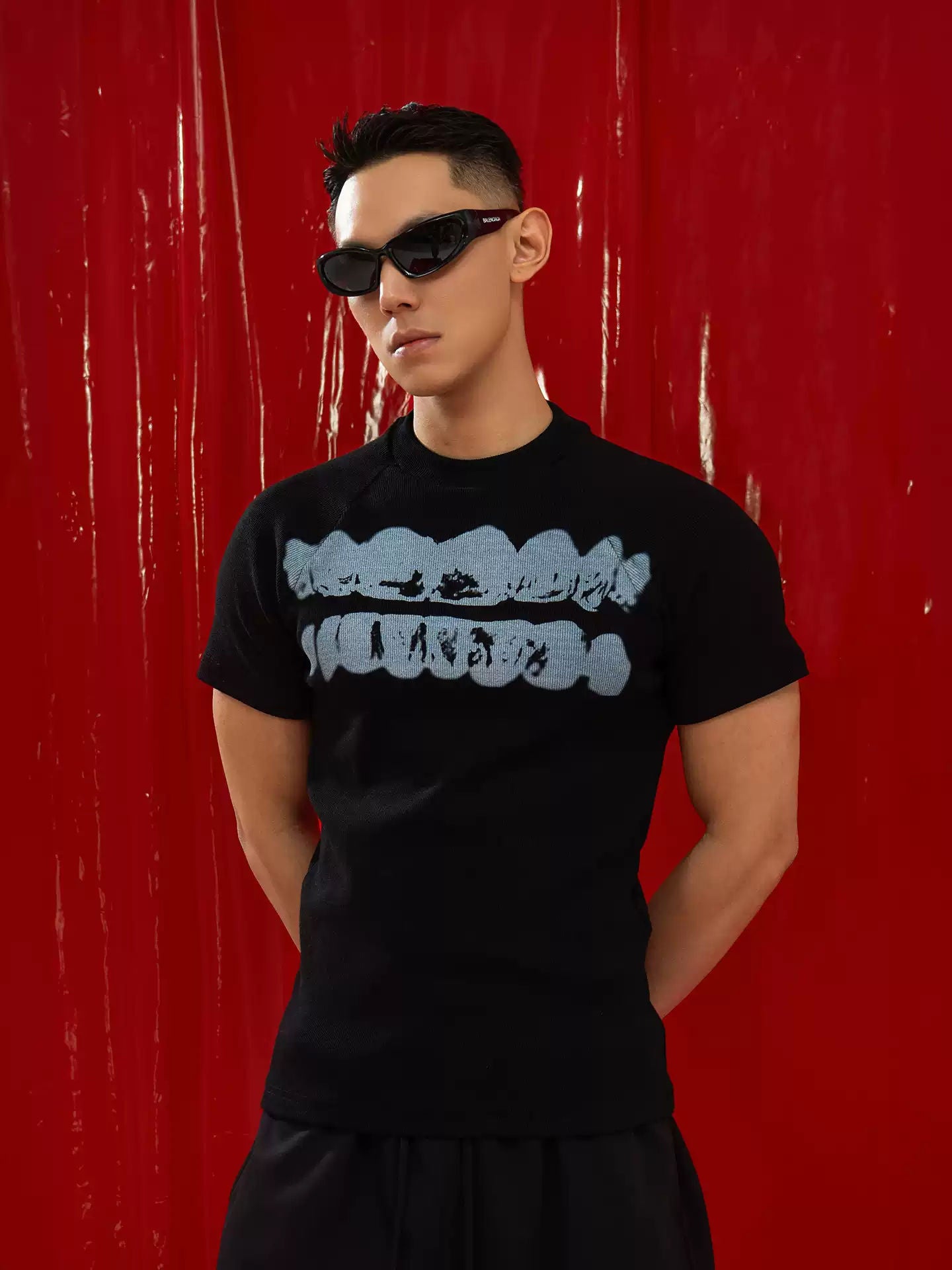 CLP Black Graffiti Letter Print Slim Fit Short T-Shirt Men's Stretch Knit Top Casual Trendy
