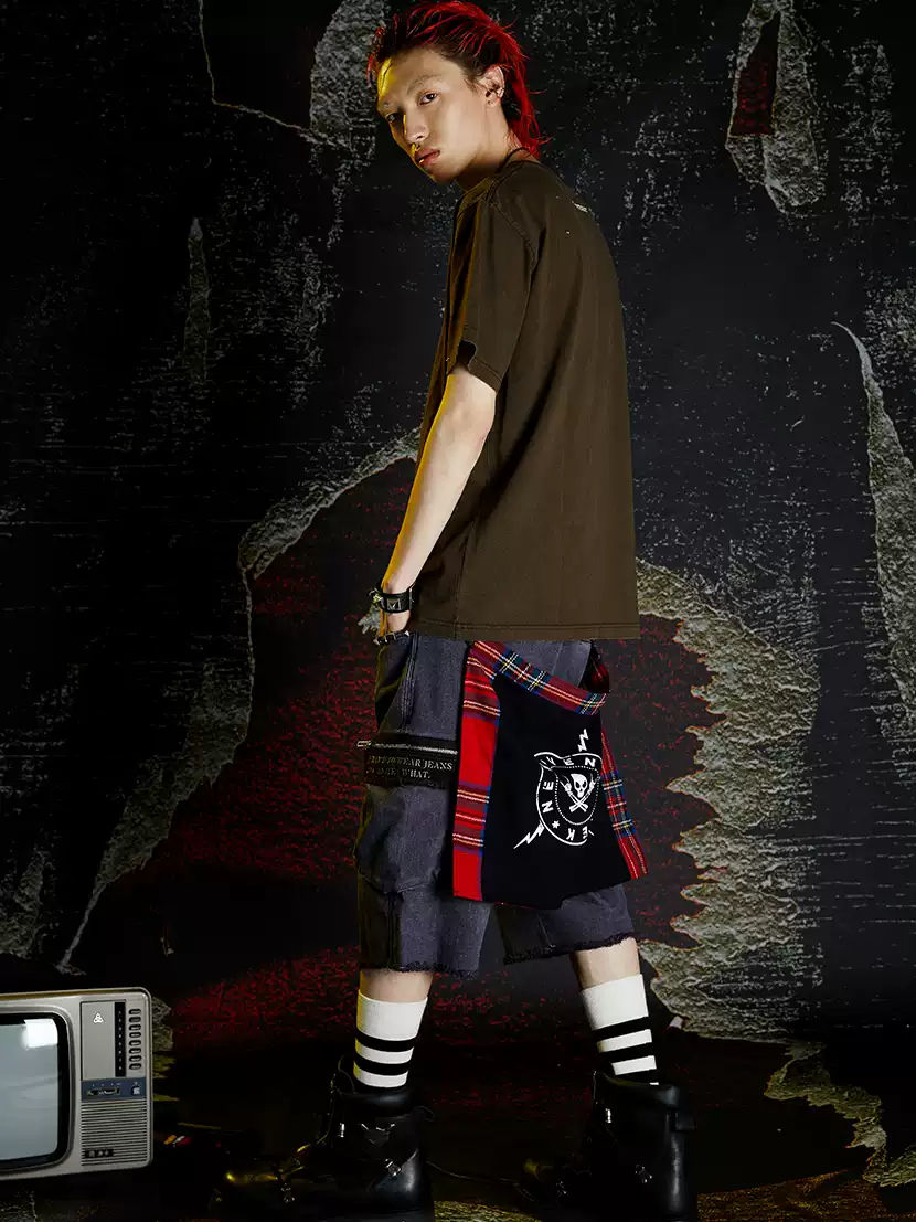 Venturek Retro Street Punk Rock Red Plaid Patchwork Distressed Fringed Wall Hanging